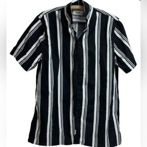 short sleeve shirt from Hollister size Lg